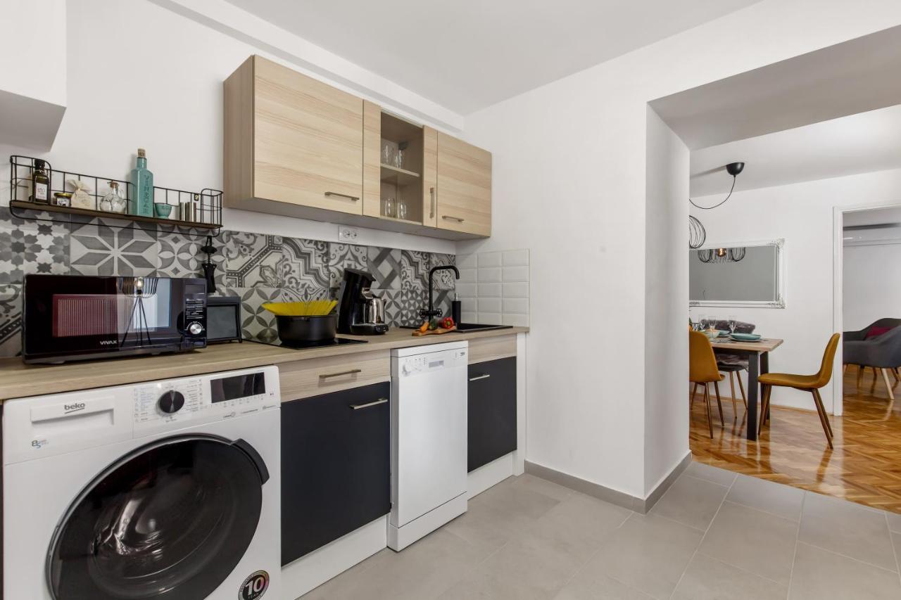 Apartment Sancti Viti Rijeka Bagian luar foto